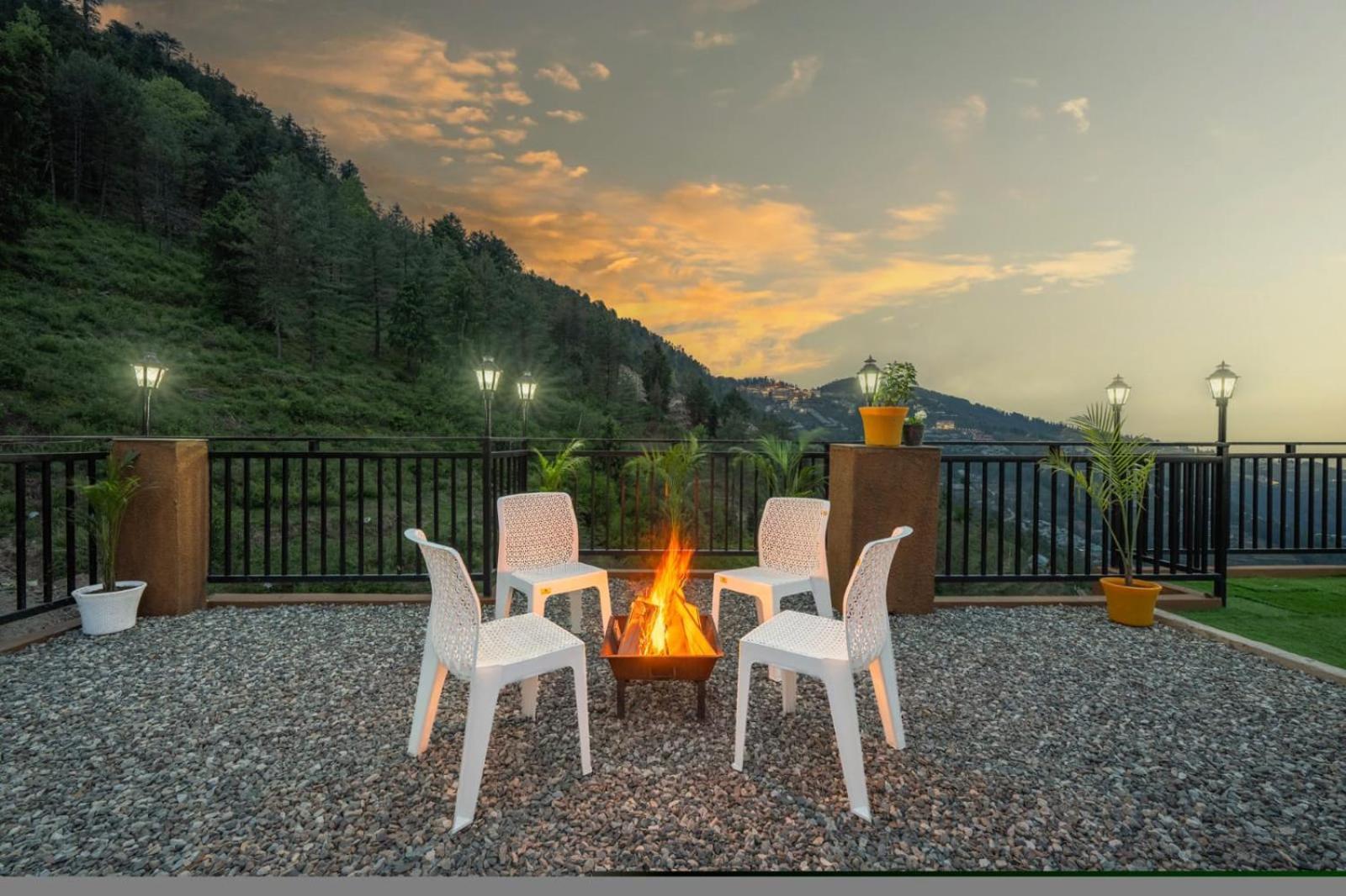 The Countryside Retreat I Vacations I Conference I Mice I Family Events I Open Air Terrace I Sky Bonfire I Kufri By Exotic Stays Shimla Eksteriør billede